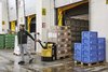 quiet-precise-handling-yale-pallet-trucks